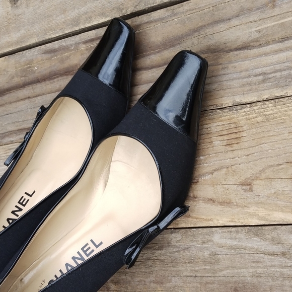 CHANEL HEELS 🥀 - Picture 6 of 14